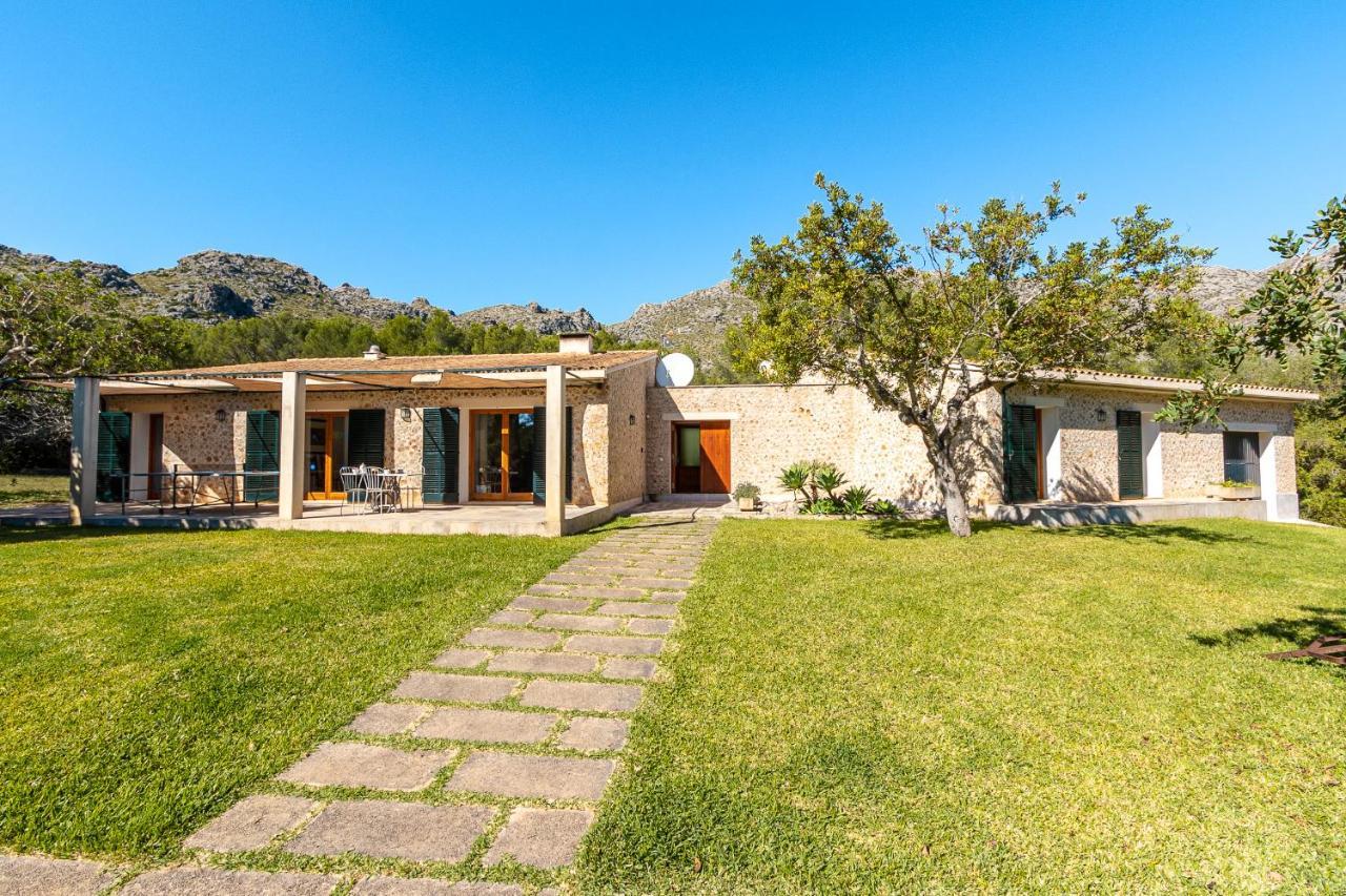 L'esplai In By Homevillas360 Villa